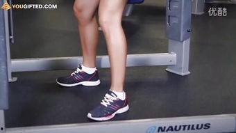 女性深蹲视频,塑形美臀,健康生活新选择